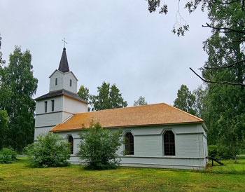 Brukskyrkans nya tak i Hörnefors